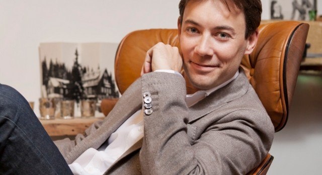 Booking gets one of Airbnb’s big bosses back