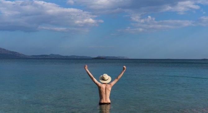 Tourism in Greece is beating records: « We are overworked! »