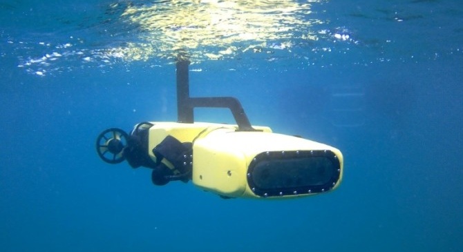 Great barrier: a robot to hunt down killer starfish