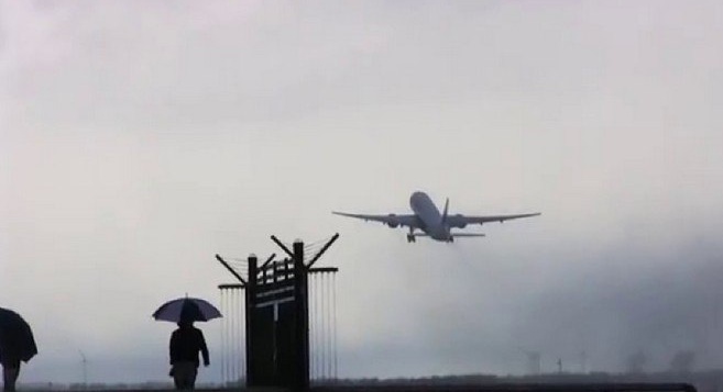 Heavy rains disrupt air traffic in Qatar