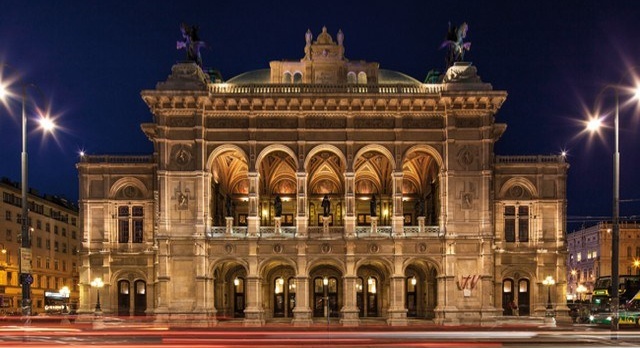 Vienna Opera House, 150 years of historical monument