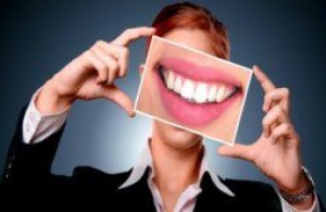 Why do Europeans combine dental care and holidays in Budapest?