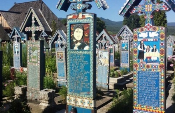 Beyond Death : A Journey to the Heart of the 5 Most Unusual Cemeteries in the World